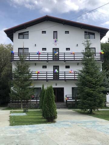Фотографии Гостевой дом Pensiunea Q г. Fieni (Румыния) №2 Фото Гостевой дом Pensiunea Q г. Fieni 2